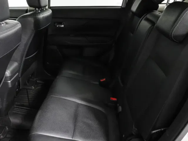 Mitsubishi Outlander, III Рестайлинг 2 — фото 9