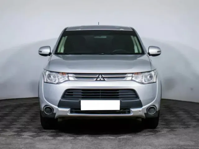Mitsubishi Outlander, III Рестайлинг — фото 2