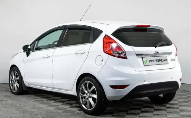 Ford Fiesta, Mk6 Рестайлинг — фото 4