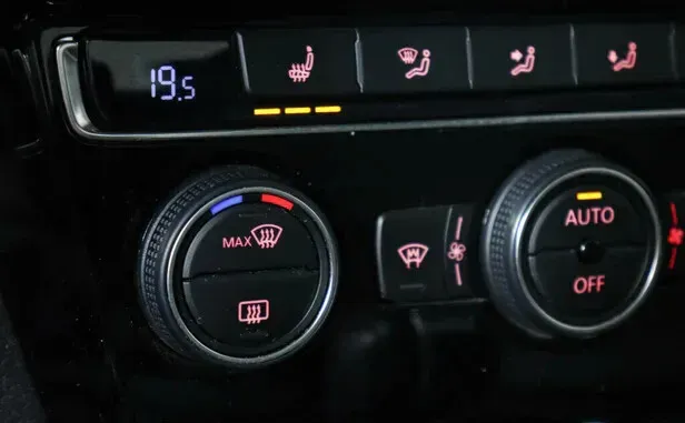 Volkswagen Jetta, VI Рестайлинг — фото 8