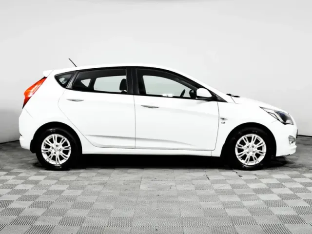 Hyundai Solaris, I Рестайлинг — фото 4