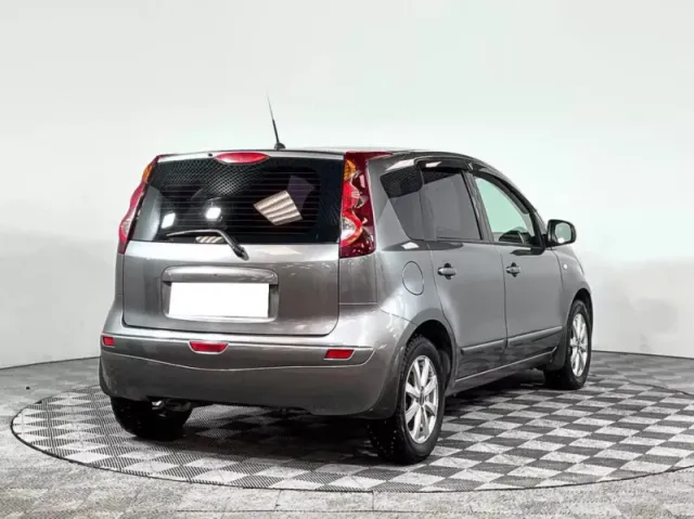 Nissan Note — фото 5