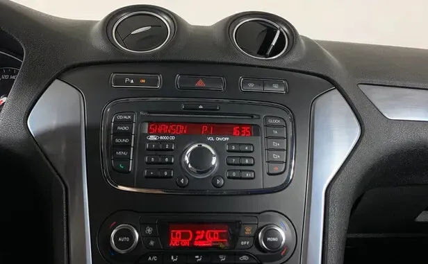 Ford Mondeo, IV Рестайлинг — фото 9