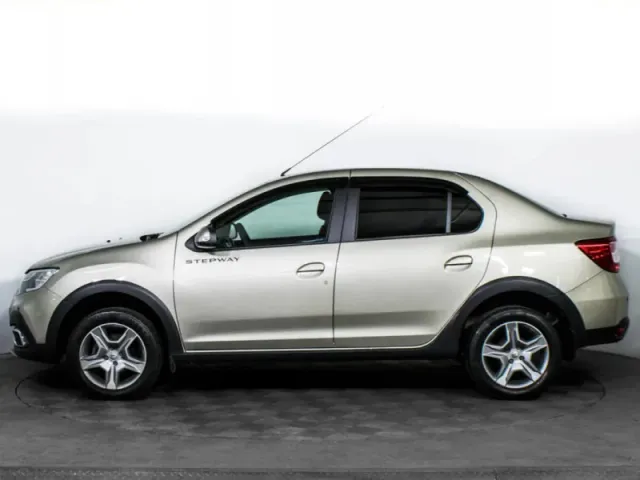 Renault Logan, II Рестайлинг — фото 8