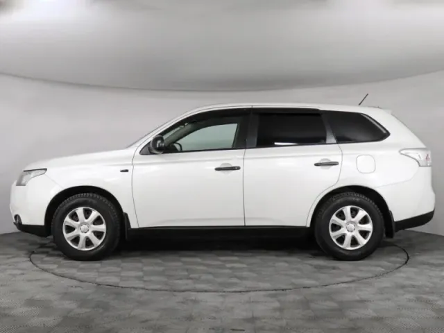 Mitsubishi Outlander, III Рестайлинг — фото 8