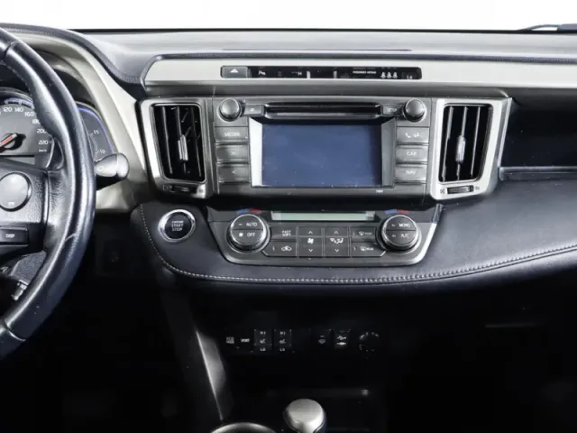Toyota RAV4, IV (XA40) — фото 18