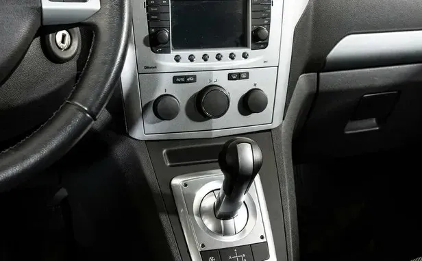 Opel Zafira, B Рестайлинг — фото 10