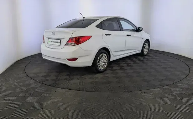 Hyundai Solaris, I — фото 2