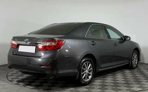 Toyota Camry, VII (XV50) — фото 2