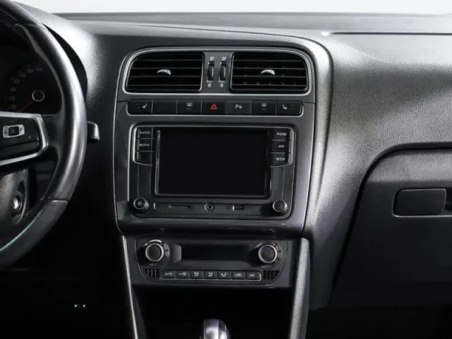 Volkswagen Polo, V Рестайлинг — фото 23