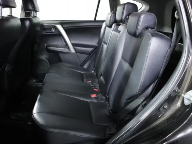 Toyota RAV4, IV (XA40) — фото 11