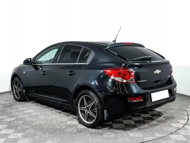 Chevrolet Cruze, I Рестайлинг — фото 7