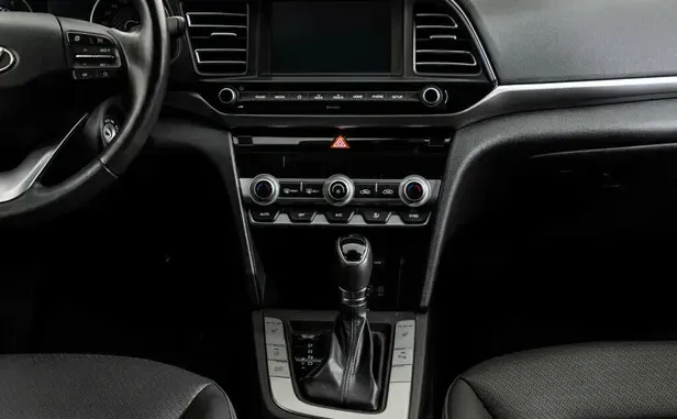 Hyundai Elantra, VI (AD) Рестайлинг — фото 21