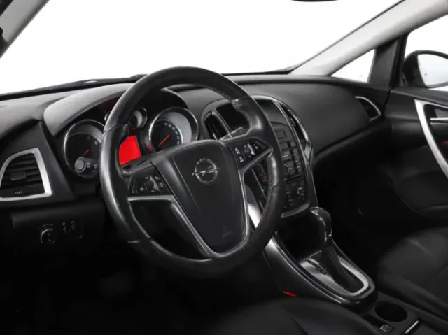 Opel Astra, J Рестайлинг — фото 11