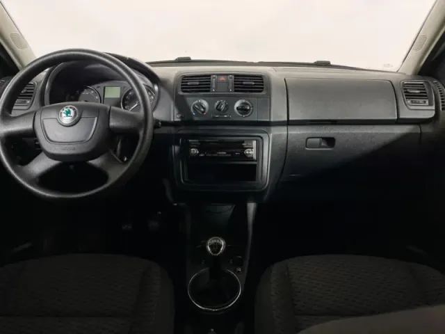 Skoda Fabia, II Рестайлинг — фото 12