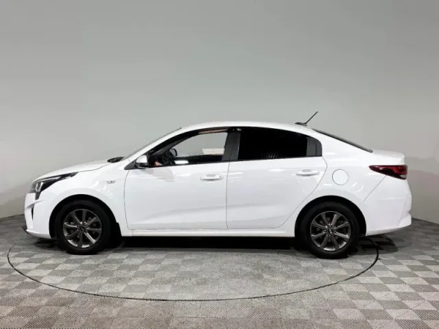 Kia Rio, IV Рестайлинг — фото 8