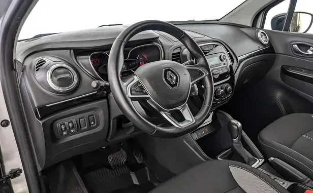 Renault Kaptur, I Рестайлинг — фото 9