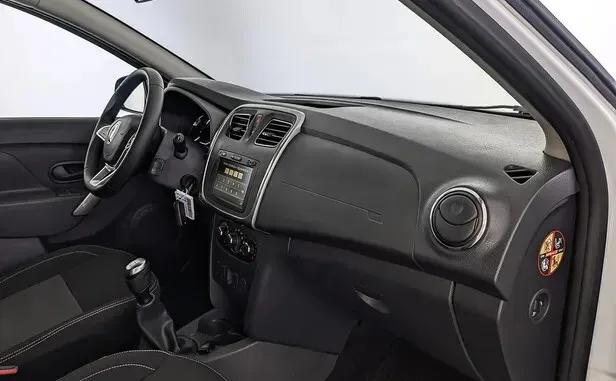 Renault Sandero, II Рестайлинг — фото 13
