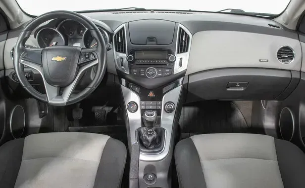 Chevrolet Cruze, I Рестайлинг — фото 6