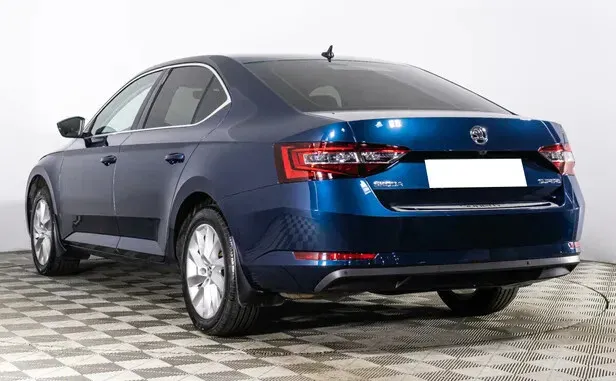 Skoda Superb, III — фото 4