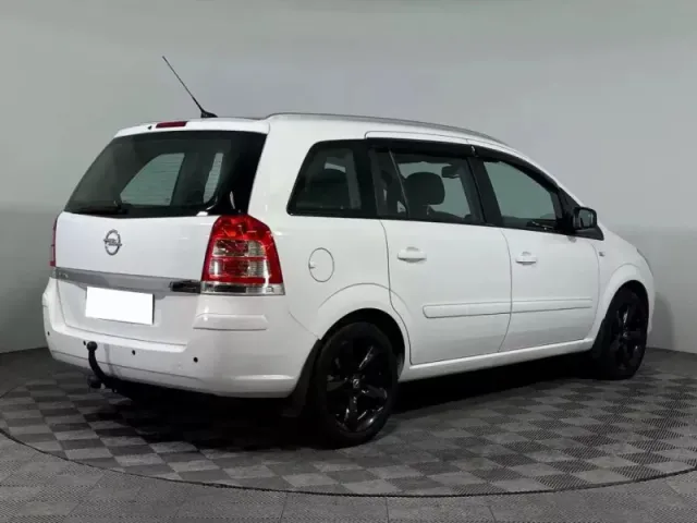Opel Zafira, B Рестайлинг — фото 4