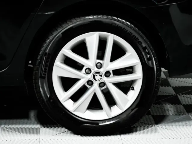 Skoda Rapid, I Рестайлинг — фото 9