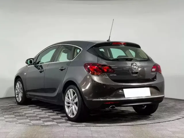 Opel Astra, J Рестайлинг — фото 6