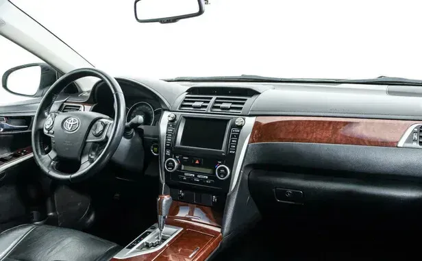 Toyota Camry, VII (XV50) — фото 5