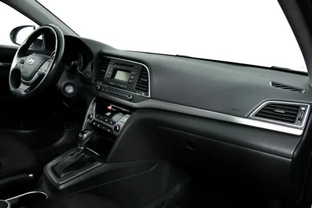 Hyundai Elantra, VI (AD) — фото 9