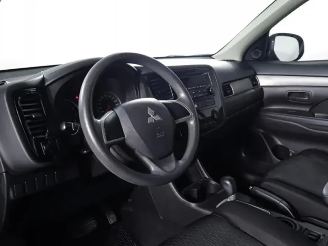 Mitsubishi Outlander, III — фото 17