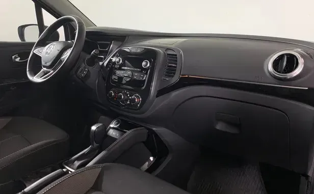 Renault Kaptur, I Рестайлинг — фото 8
