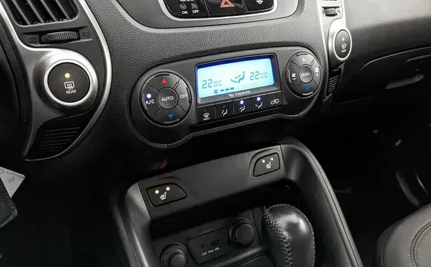 Hyundai ix35, I — фото 13