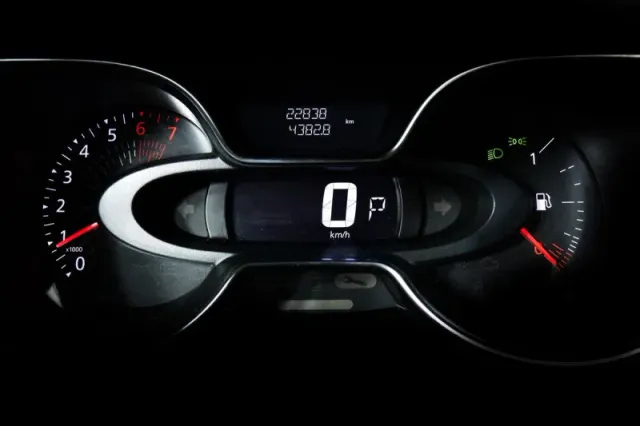 Renault Kaptur, I Рестайлинг — фото 12