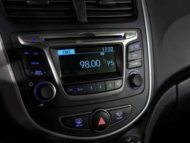 Hyundai Solaris, I Рестайлинг — фото 13