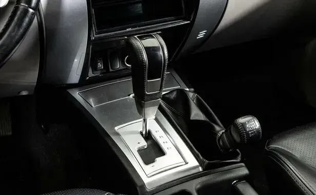 Mitsubishi Pajero Sport, II Рестайлинг — фото 9