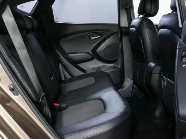 Hyundai ix35, I — фото 10