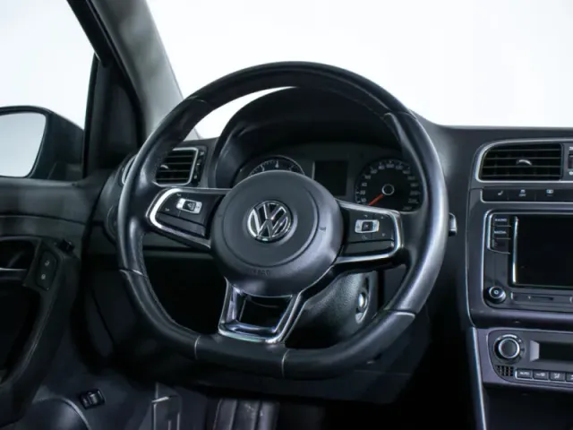 Volkswagen Polo, V Рестайлинг — фото 14