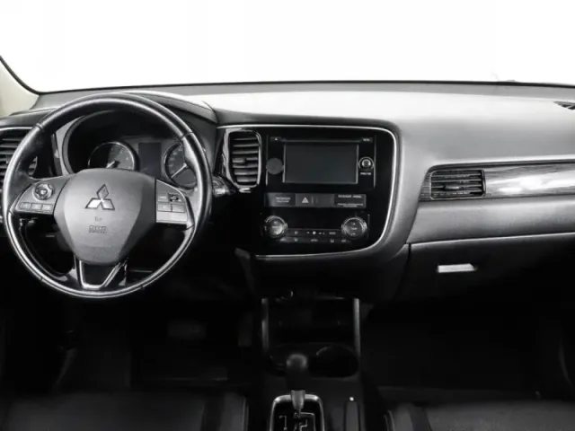 Mitsubishi Outlander, III Рестайлинг 2 — фото 11
