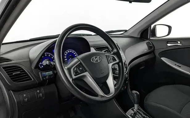 Hyundai Solaris, I — фото 5