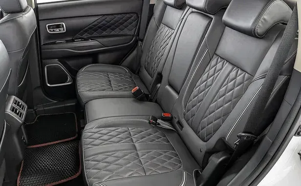 Mitsubishi Outlander, III Рестайлинг 3 — фото 10