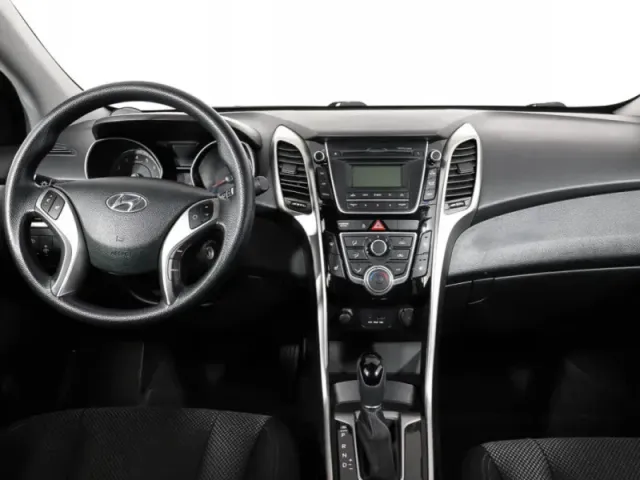 Hyundai i30, II — фото 10
