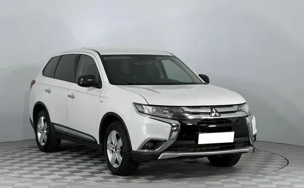 Mitsubishi Outlander, III Рестайлинг 2 — фото 3
