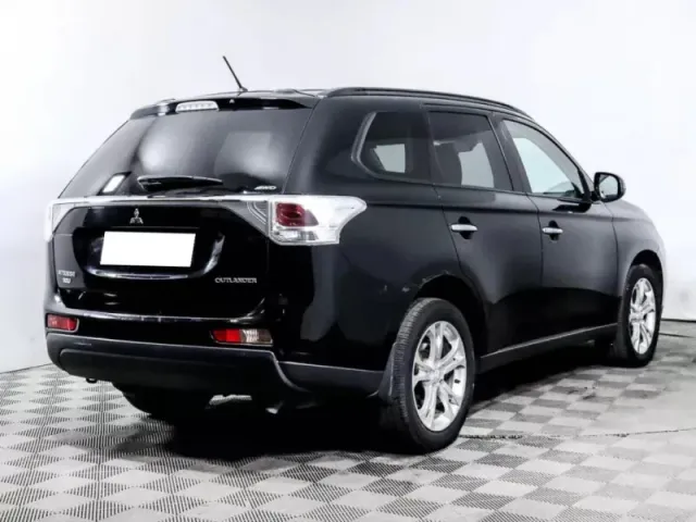 Mitsubishi Outlander, III — фото 4