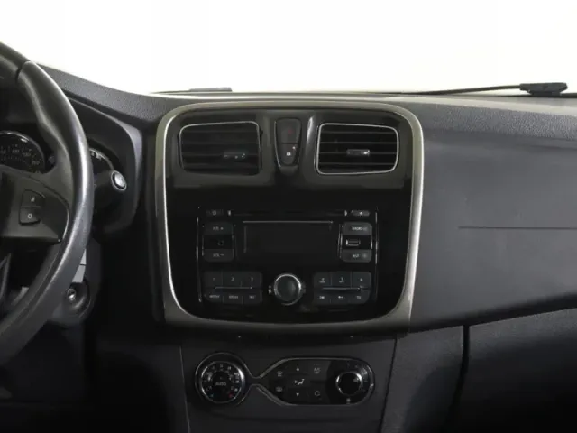 Renault Sandero, II — фото 14