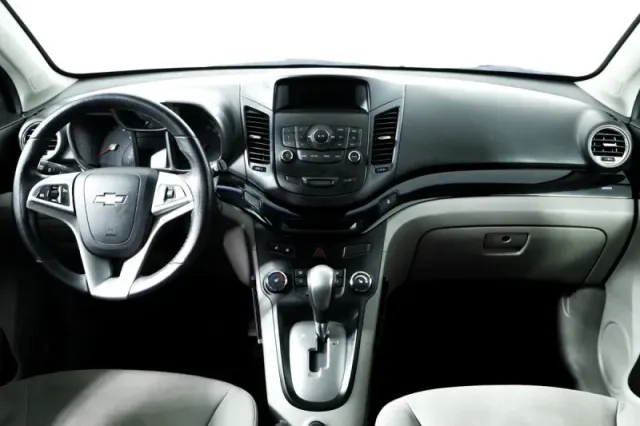 Chevrolet Orlando — фото 11