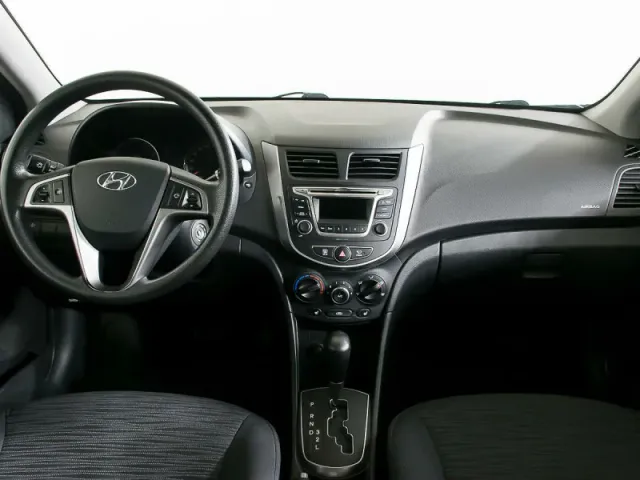Hyundai Solaris, I Рестайлинг — фото 12