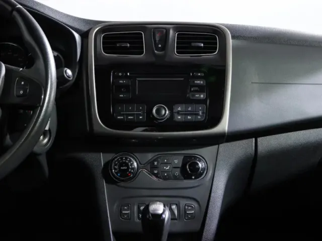 Renault Sandero, II — фото 13