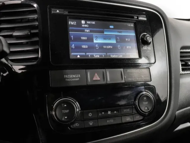 Mitsubishi Outlander, III — фото 11