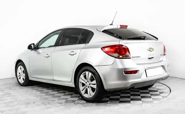 Chevrolet Cruze, I Рестайлинг — фото 4