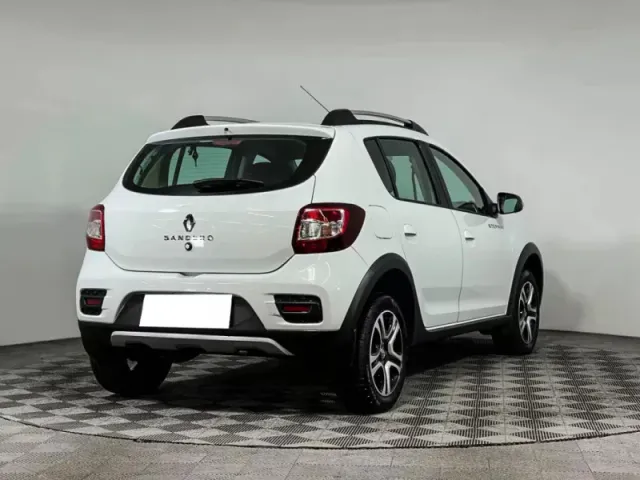Renault Sandero, II Рестайлинг — фото 5
